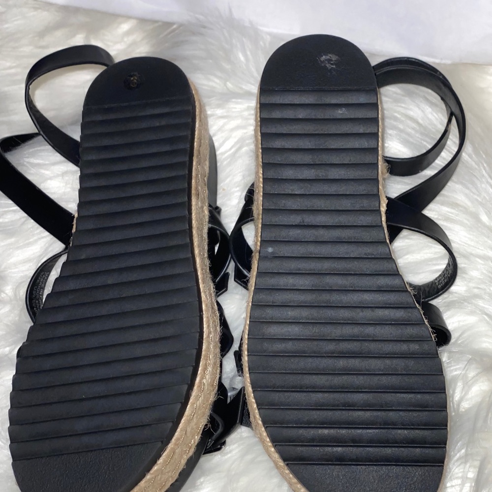 NWT U.O. BLK STRAP WEDGES W/ JUTE  9 - Picture 5 of 7